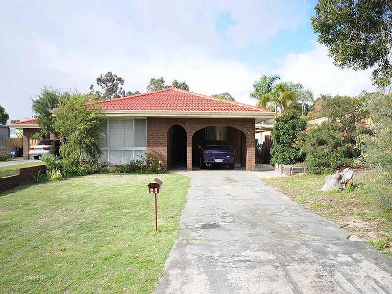 4 Hadlow Court, Leeming WA 6149