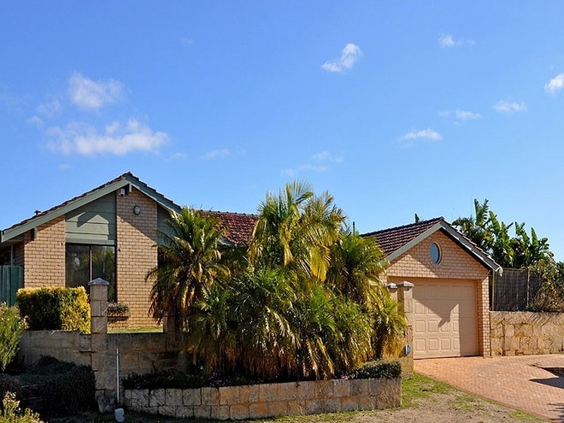 54 Parkway Road, Bibra Lake WA 6163