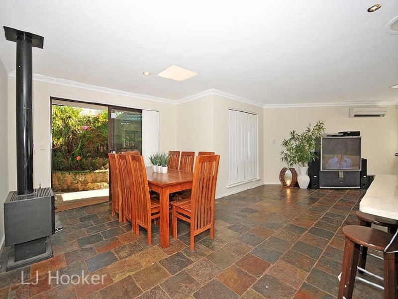 54 Parkway Road, Bibra Lake WA 6163