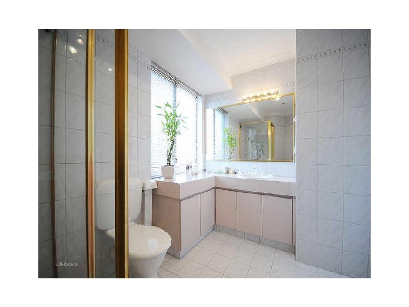 11 Mellor Court, Leeming WA 6149