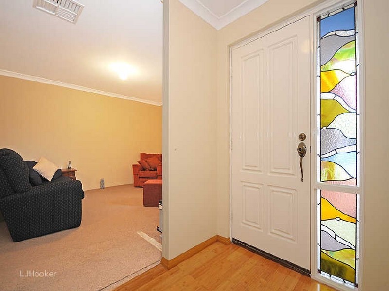 18a Noreatt Place, Leeming WA 6149