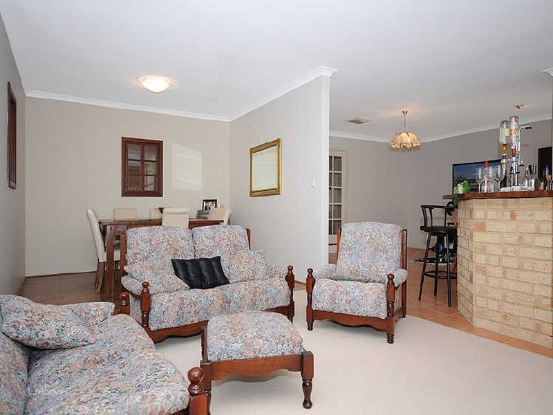 15 Twin Branch Rise, Leeming WA 6149
