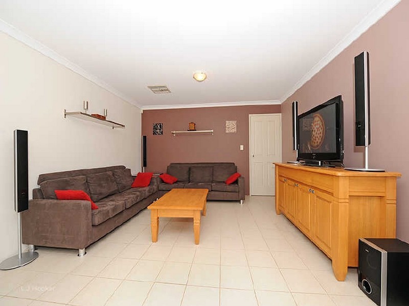 1 Fern Leaf Court, Leeming WA 6149