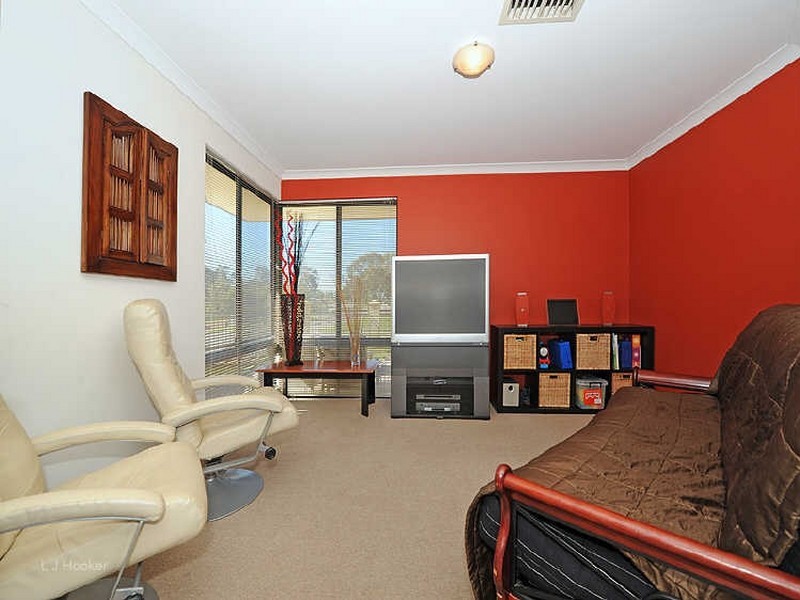 1 Fern Leaf Court, Leeming WA 6149