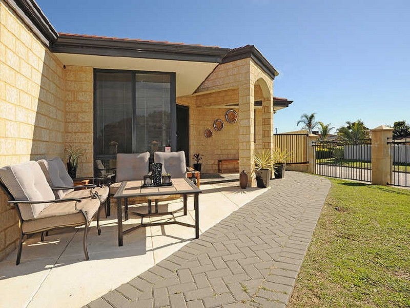 1 Fern Leaf Court, Leeming WA 6149