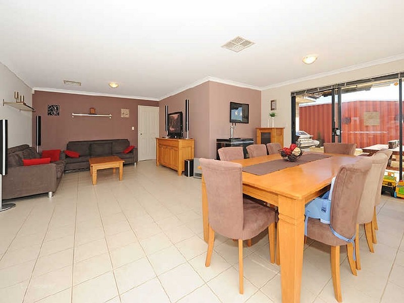 1 Fern Leaf Court, Leeming WA 6149