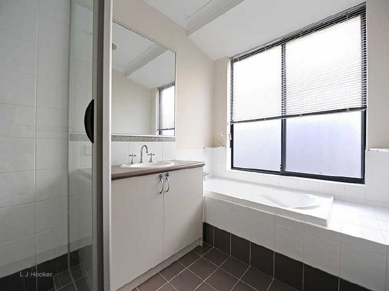 1 Fern Leaf Court, Leeming WA 6149