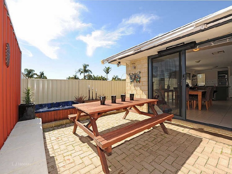 1 Fern Leaf Court, Leeming WA 6149