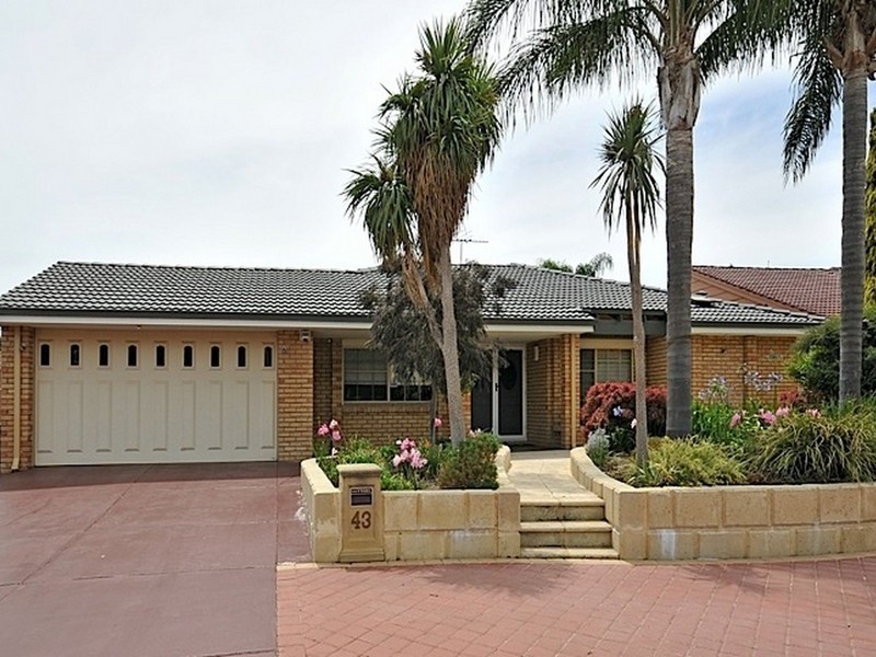 43 Casserly Drive, Leeming WA 6149