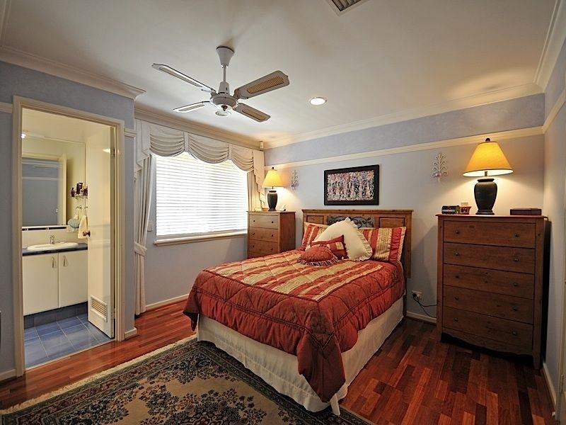 43 Casserly Drive, Leeming WA 6149