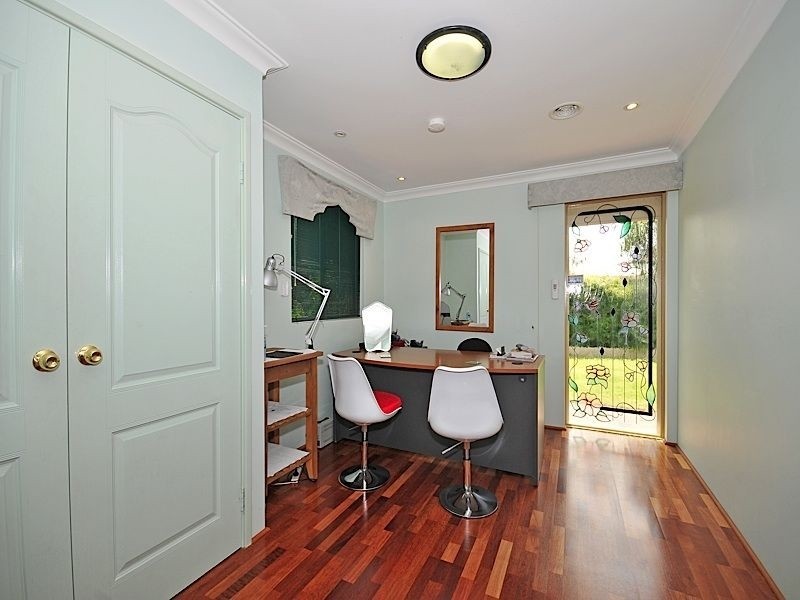 43 Casserly Drive, Leeming WA 6149