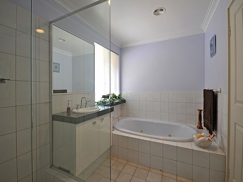 43 Casserly Drive, Leeming WA 6149