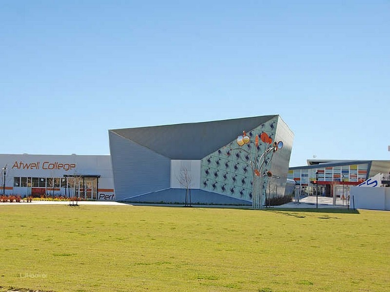 125 Brenchley Drive, Atwell WA 6164