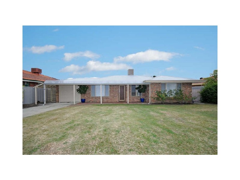 10 Barra Close, Leeming WA 6149