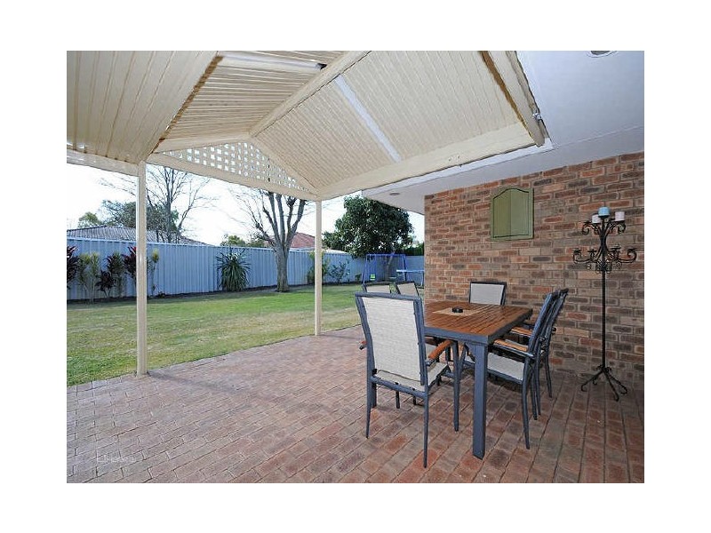 10 Barra Close, Leeming WA 6149