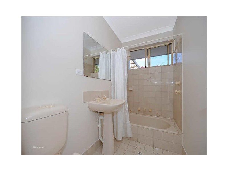 10 Barra Close, Leeming WA 6149