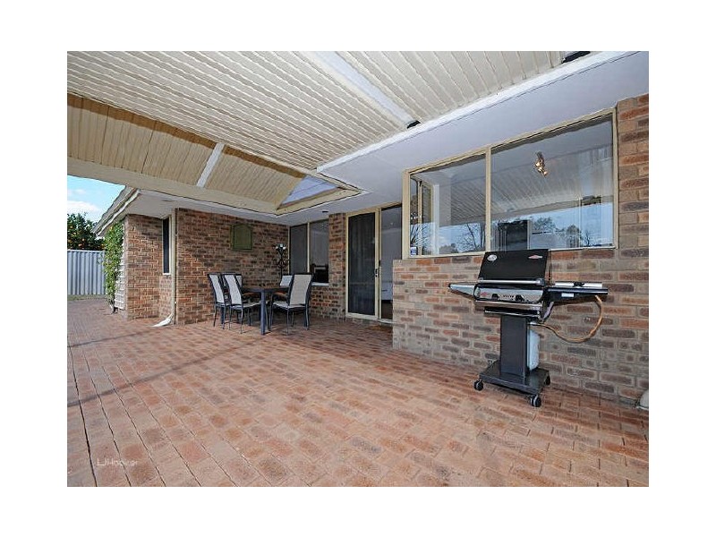 10 Barra Close, Leeming WA 6149