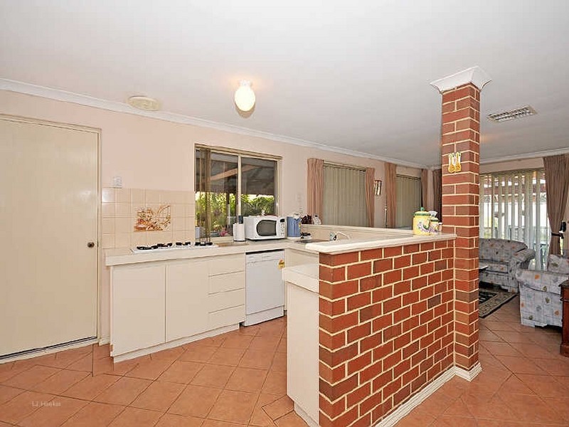 10 Lipton Mews, Atwell WA 6164