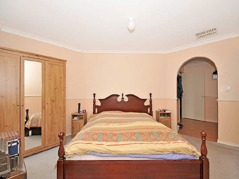 10 Lipton Mews, Atwell WA 6164