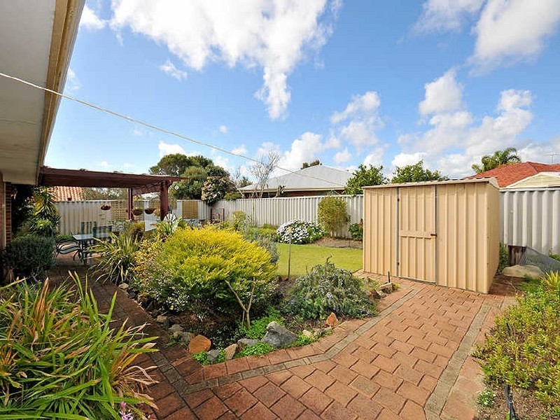 10 Lipton Mews, Atwell WA 6164