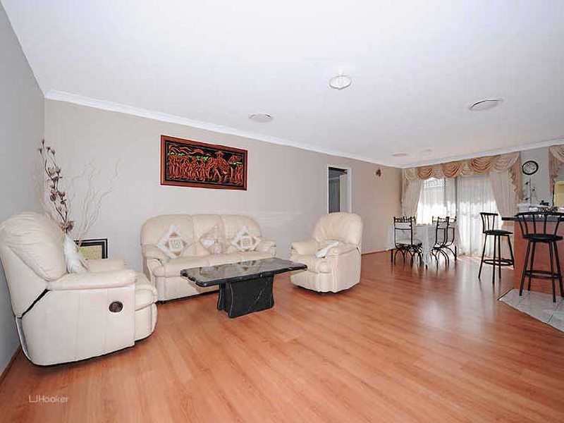 35 Beedelup Loop, Bibra Lake WA 6163