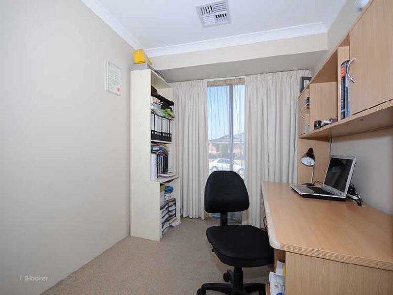 35 Beedelup Loop, Bibra Lake WA 6163