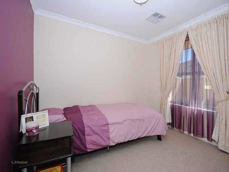 35 Beedelup Loop, Bibra Lake WA 6163