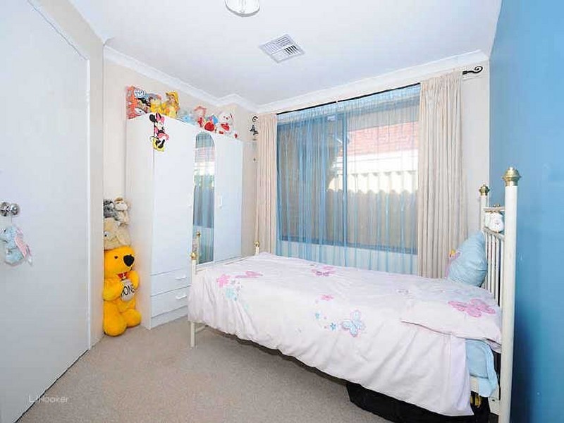 35 Beedelup Loop, Bibra Lake WA 6163