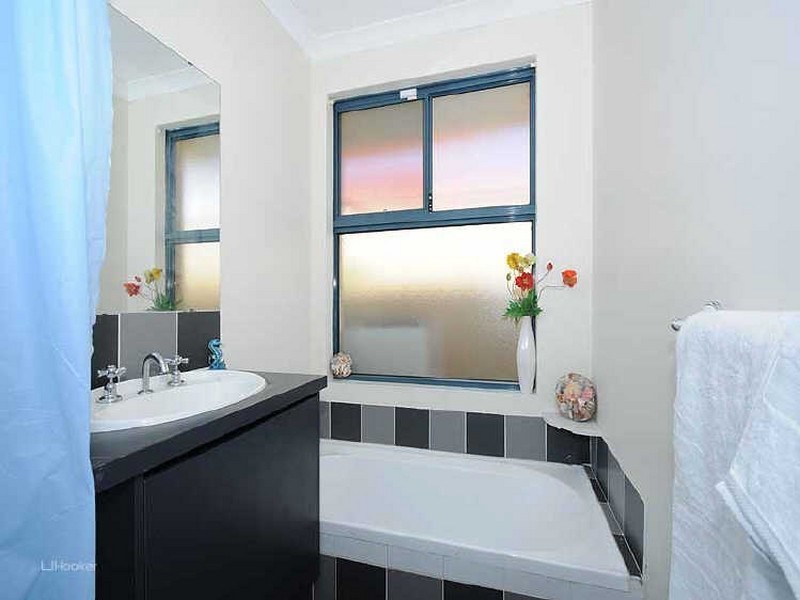 35 Beedelup Loop, Bibra Lake WA 6163