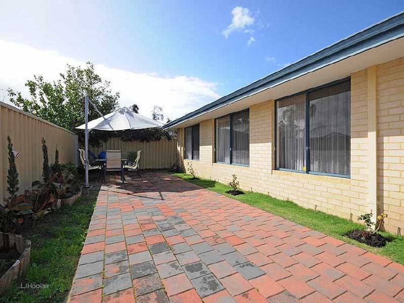 35 Beedelup Loop, Bibra Lake WA 6163