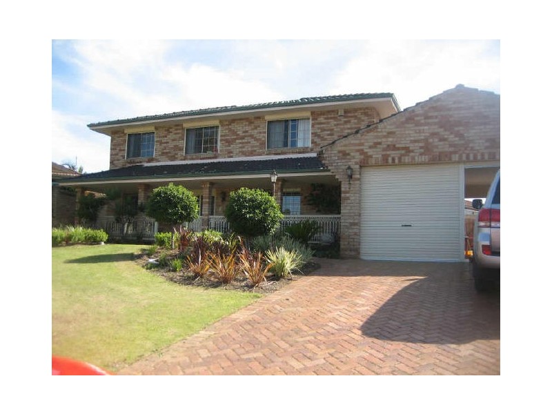 7 Witney Place, Leeming WA 6149