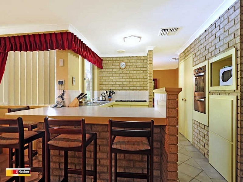 14 Hollingsworth Way, Leeming WA 6149