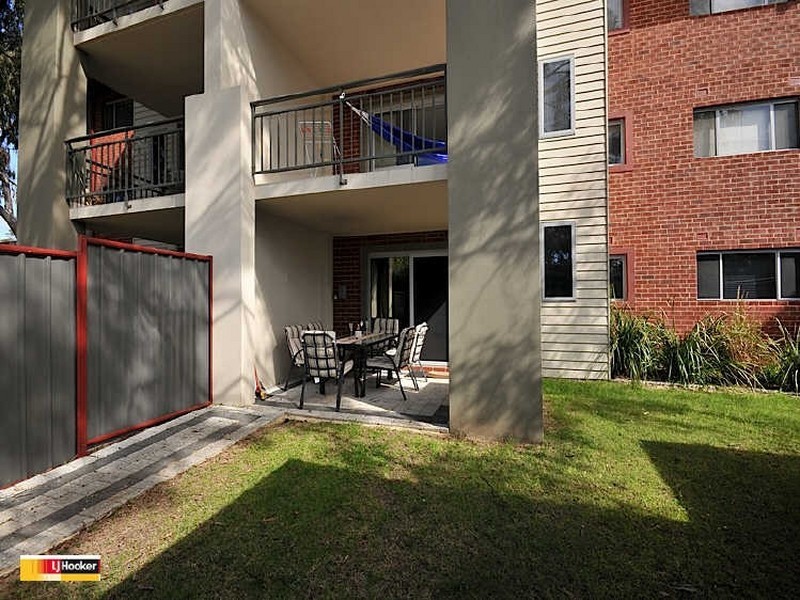 15/15 Rosalind Way, Coolbellup WA 6163