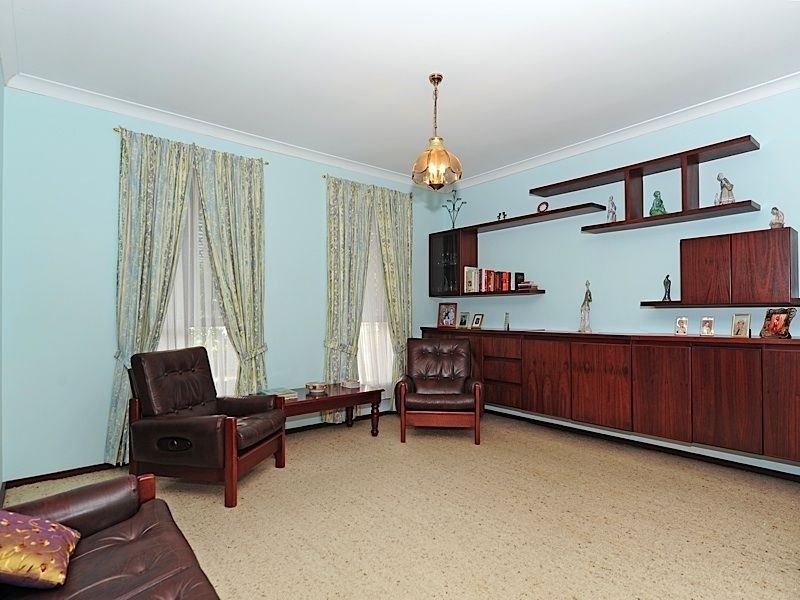 12 Jefferies Way, Leeming WA 6149