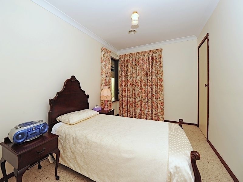 12 Jefferies Way, Leeming WA 6149