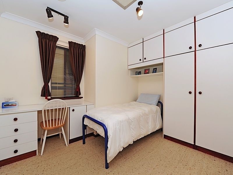 12 Jefferies Way, Leeming WA 6149