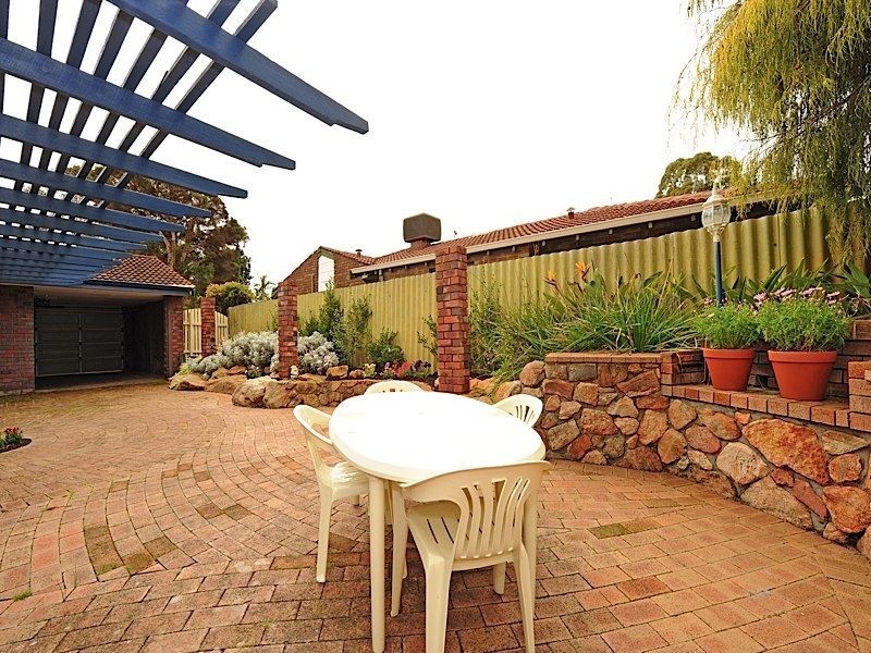 12 Jefferies Way, Leeming WA 6149