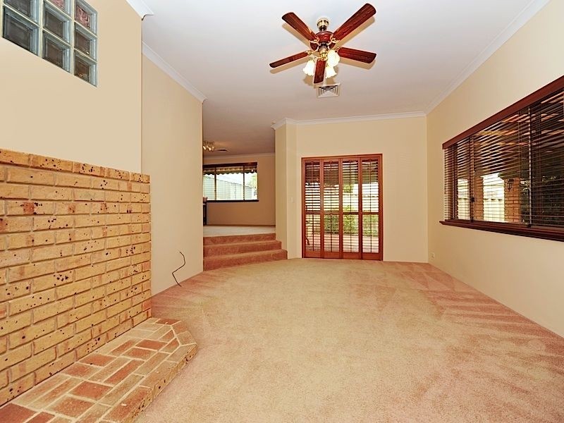 5 Thrum Close, Leeming WA 6149