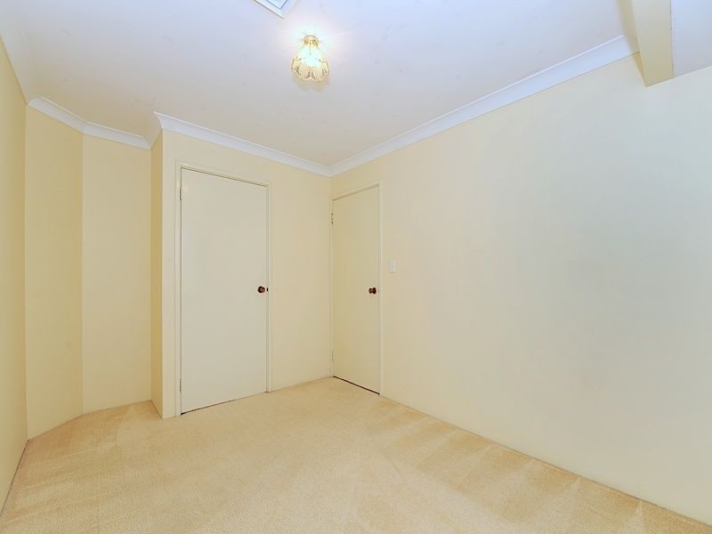 5 Thrum Close, Leeming WA 6149