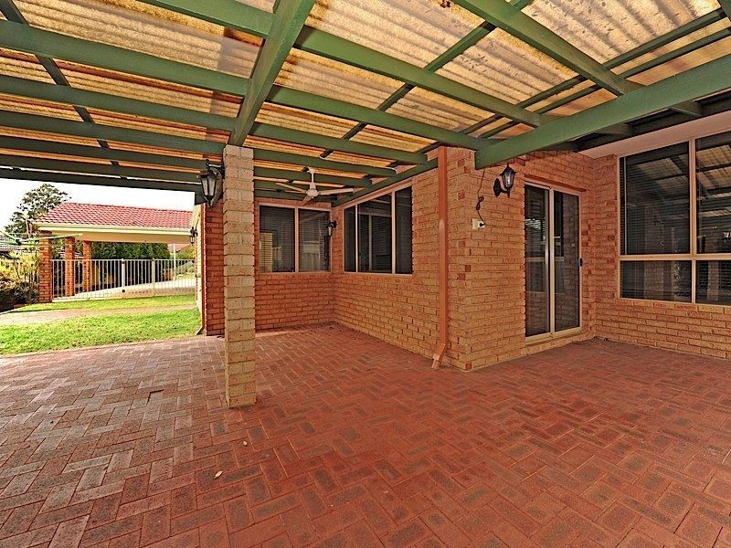 5 Thrum Close, Leeming WA 6149