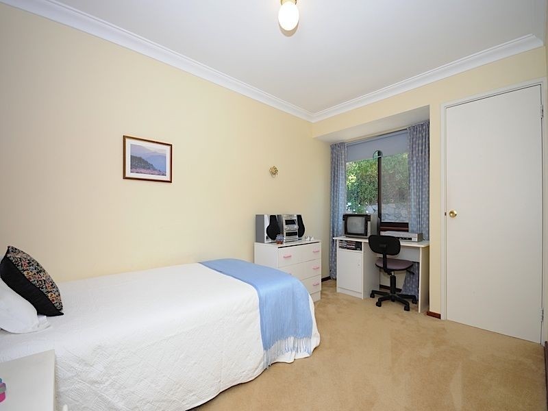 10 Hillock Circle, Leeming WA 6149