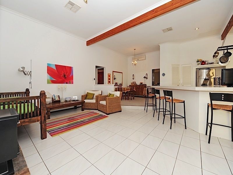 5 Timber Ridge Retreat, Leeming WA 6149