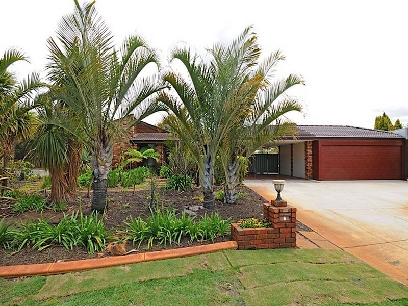 1 Townson Place, Leeming WA 6149