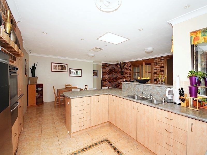 1 Townson Place, Leeming WA 6149