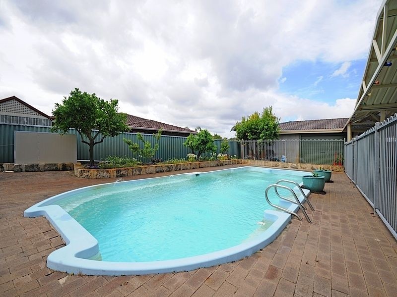 1 Townson Place, Leeming WA 6149