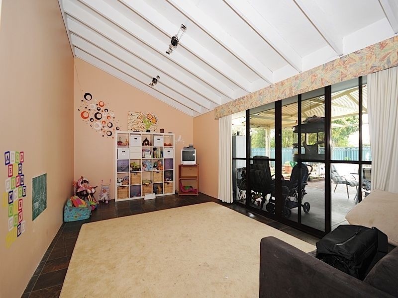 1 Townson Place, Leeming WA 6149