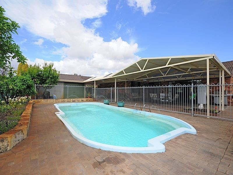 1 Townson Place, Leeming WA 6149