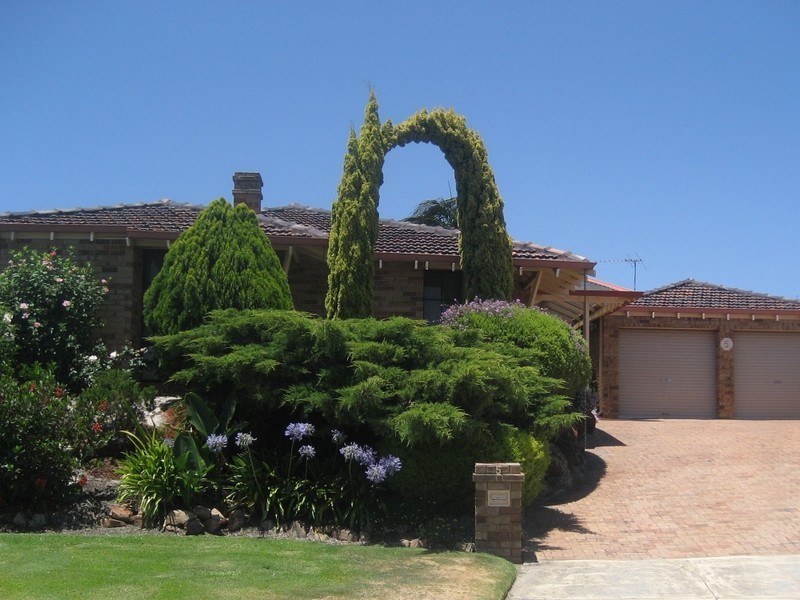 5 Gallin Court, Leeming WA 6149