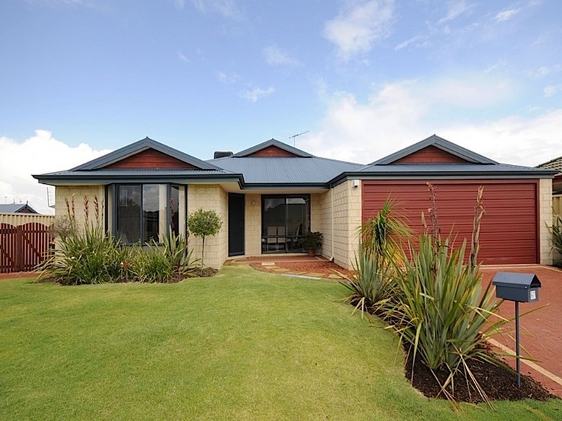 67 Coulthard Crescent, Canning Vale WA 6155