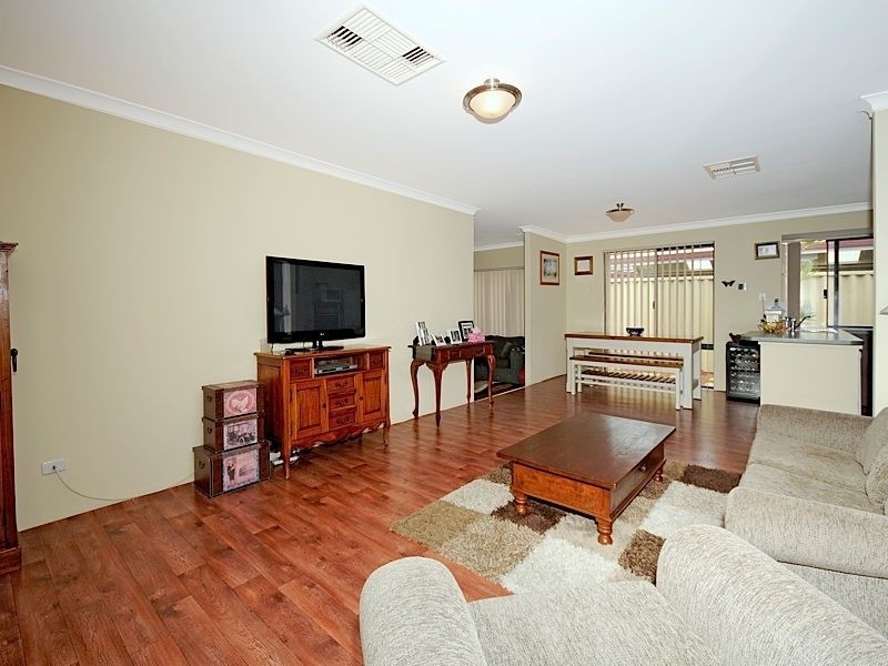 67 Coulthard Crescent, Canning Vale WA 6155